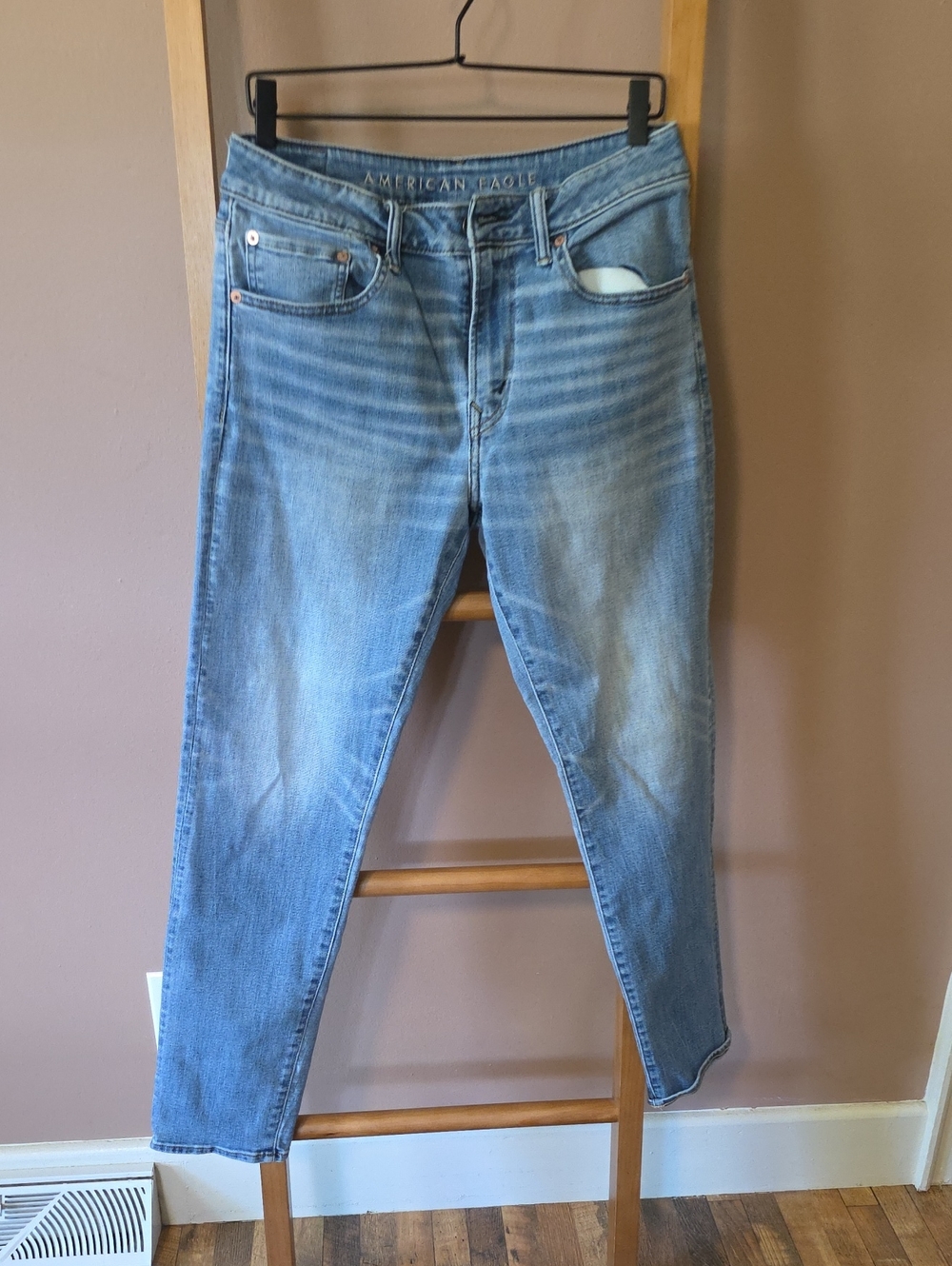 American Eagle Outfitters Light Wash Slim Straight Jeans - Blue